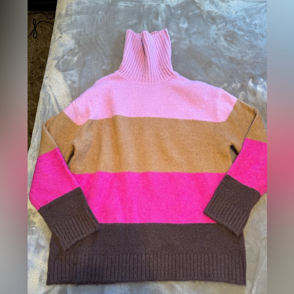 Ann Taylor Colorblock turtleneck sweater